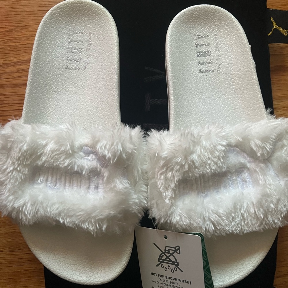 PUMA Fanty x by Rihanna White slide slippers woman sandals size 7.5